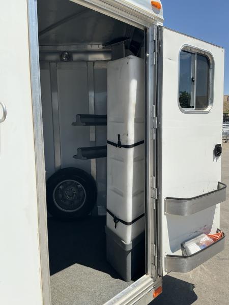 Used 2014 Four Star 2HBP Horse Trailer