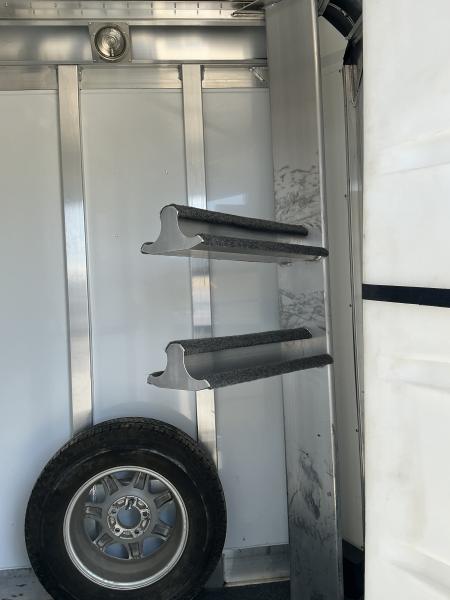 Used 2014 Four Star 2HBP Horse Trailer
