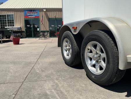 Used 2014 Four Star 2HBP Horse Trailer