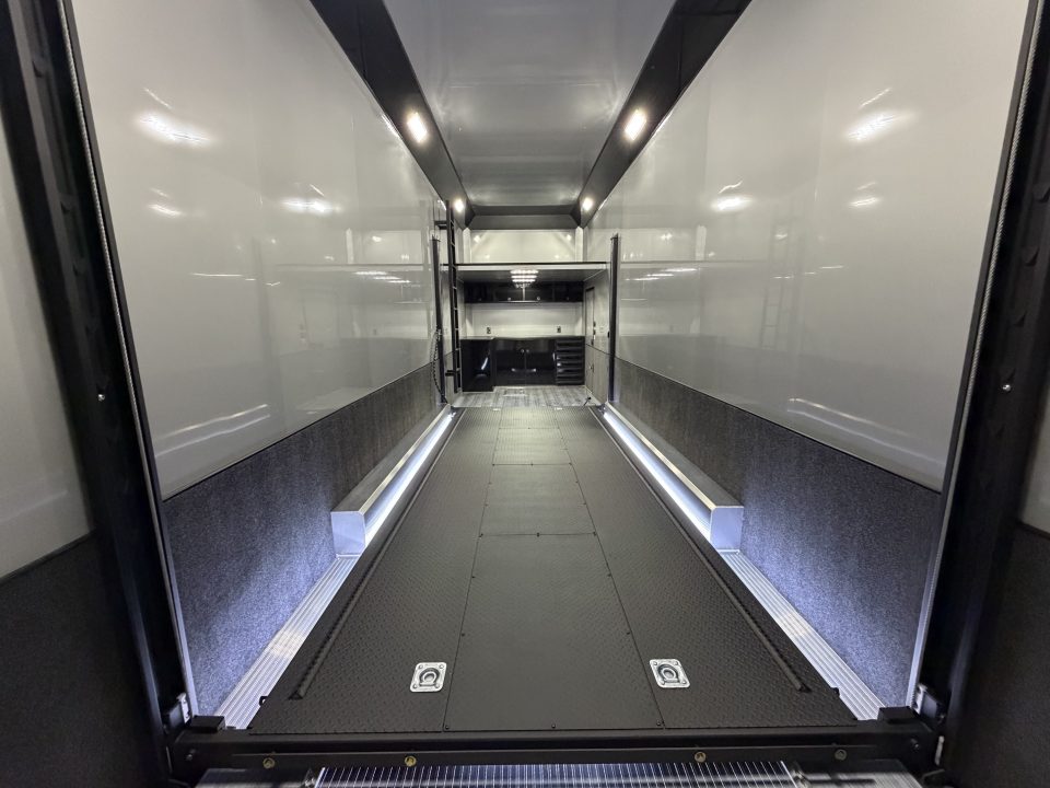 New 2027 8.5X32 iNTech STACKER