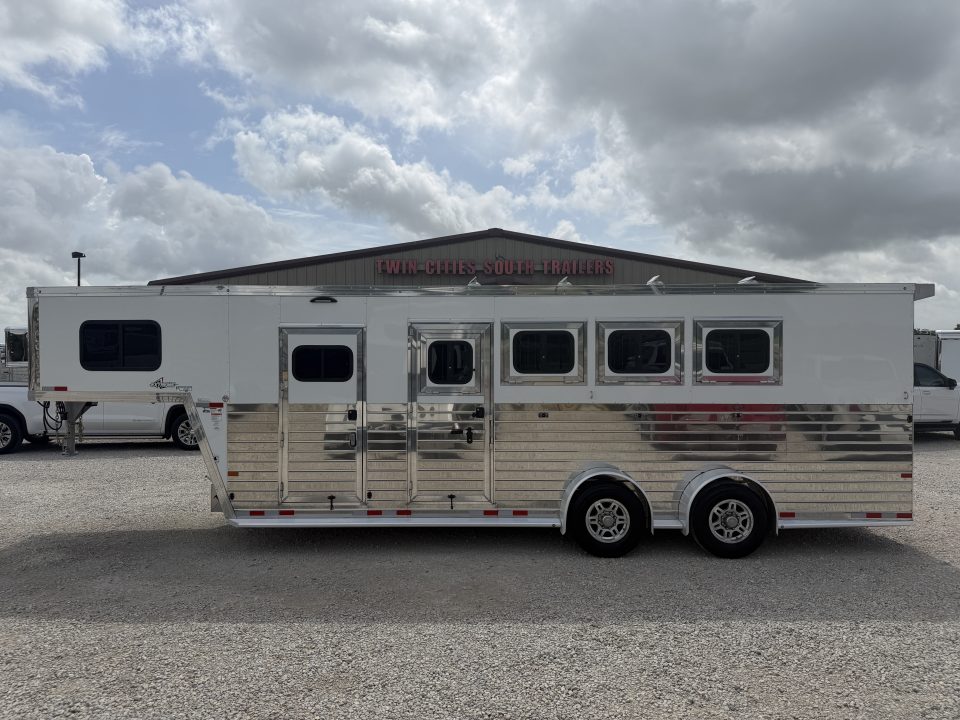 Used 2023 Sundowner 4 Horse Gooseneck Horse Trailer