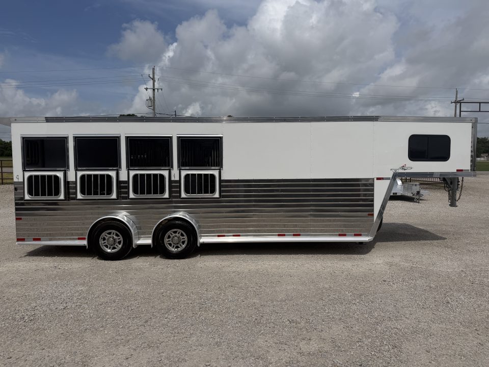 Used 2023 Sundowner 4 Horse Gooseneck Horse Trailer
