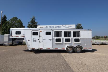 Used 2004 Exiss Trailers 4 Horse GN Trailer