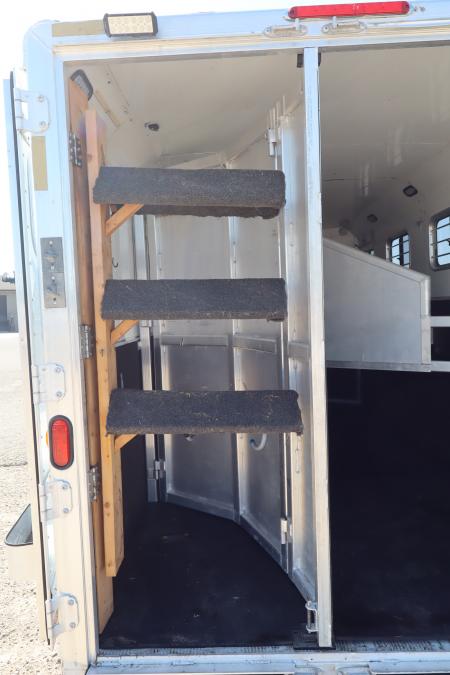 Used 2004 Exiss Trailers 4 Horse GN Trailer