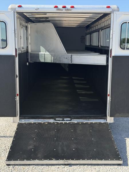 Used 2012 Sundowner 6 Horse Gooseneck Horse Trailer