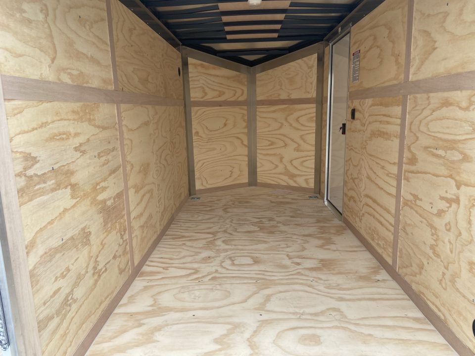 New United UJ-6X12 Enclosed Trailer