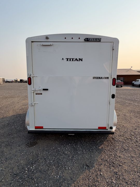 2025 Titan photo 7