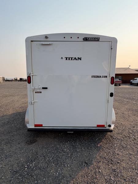 Used 2025 Titan Trailer 2H BP Horse Trailer