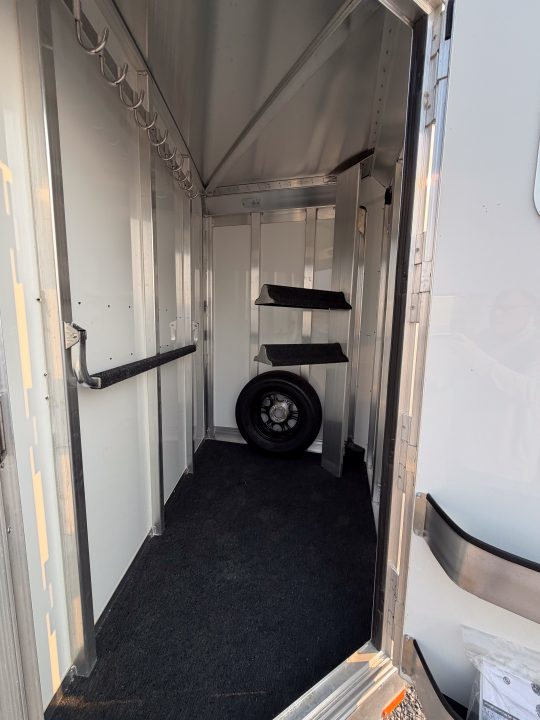 2022 Horse Livestock Trailer photo 6