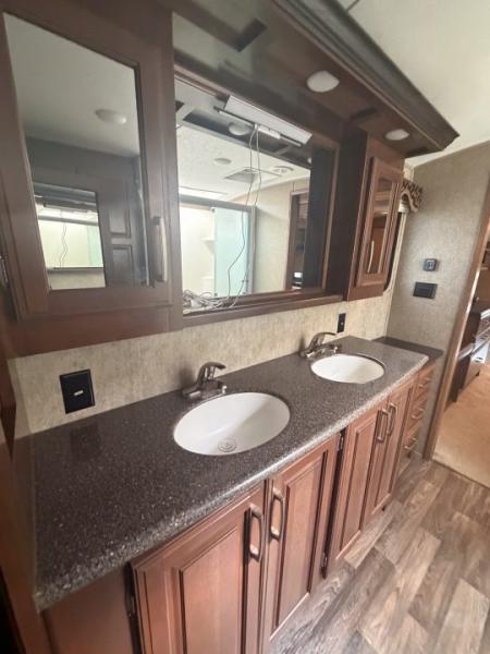 Used 2016 Keystone RV MONTANA Fifth Wheel