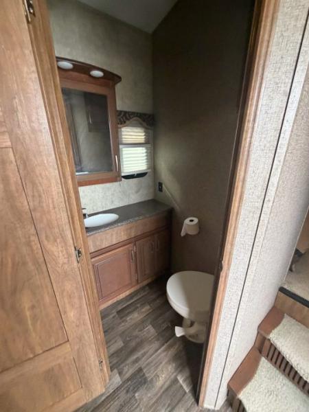 Used 2016 Keystone RV MONTANA Fifth Wheel