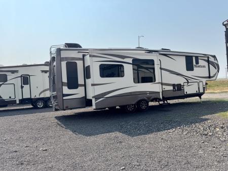 Used 2016 Keystone RV MONTANA Fifth Wheel