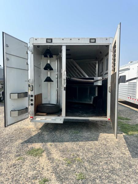 Used 2014 Lakota 3H LQ Horse Trailer