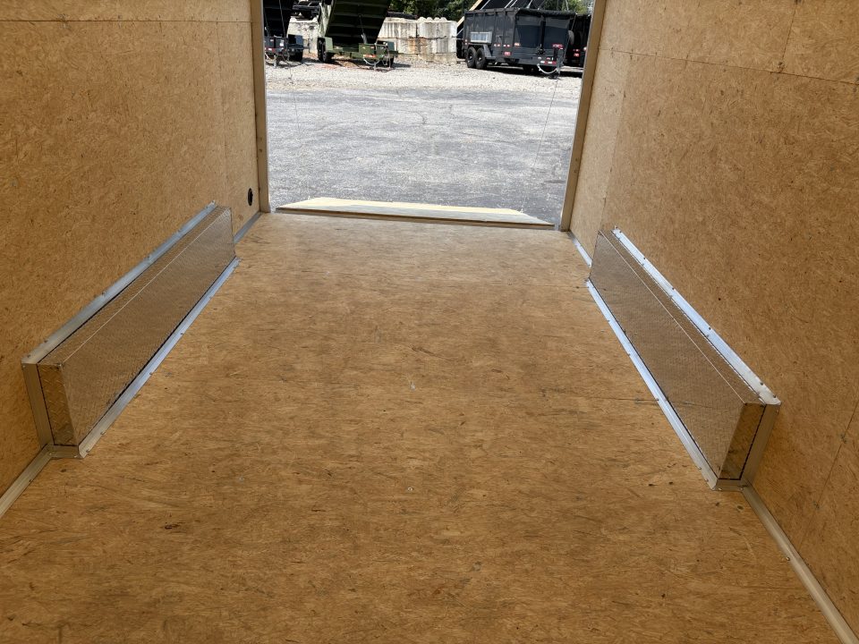 New 2027 ALCOM 7.5X16 Enclosed, Aluminum w/Translucent Roof