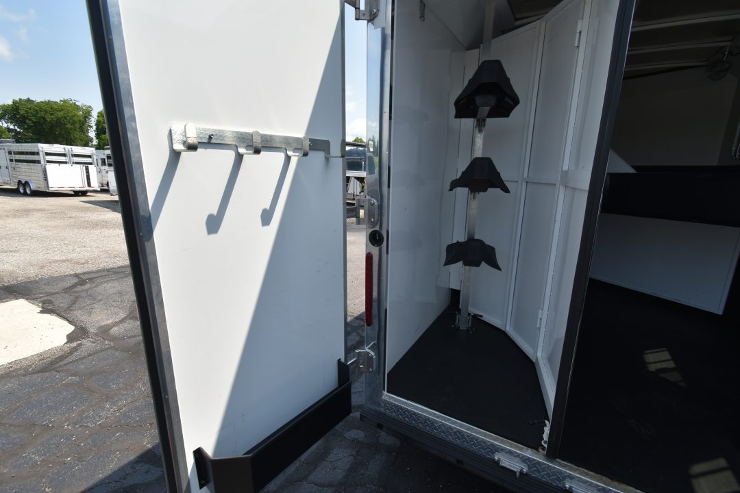 Used 2019 Bison Trailers Trailhand 7311 Horse Trailer