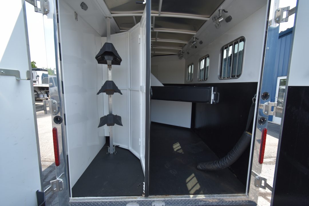 Used 2019 Bison Trailers Trailhand 7311 Horse Trailer