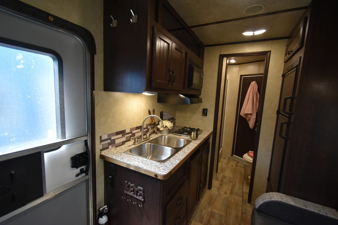 Used 2019 Bison Trailers Trailhand 7311 Horse Trailer