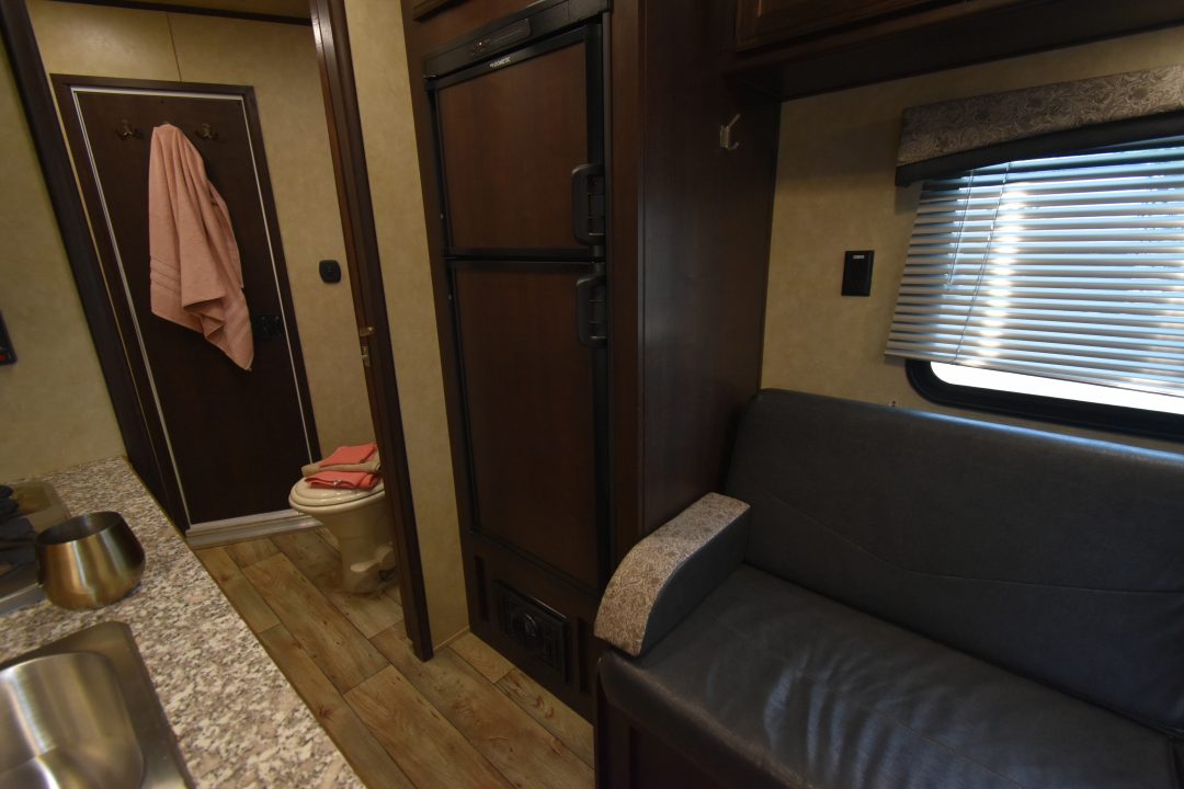 Used 2019 Bison Trailers Trailhand 7311 Horse Trailer