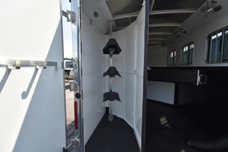 Used 2019 Bison Trailers Trailhand 7311 Horse Trailer