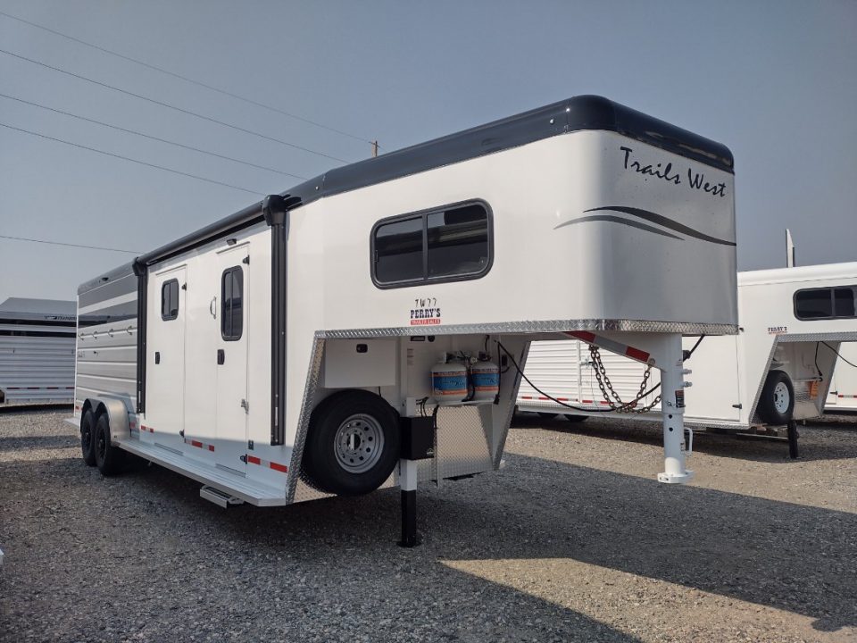 New 2027 Trails West Santa Fe 27' Living Quarter Stock Combo Trailer