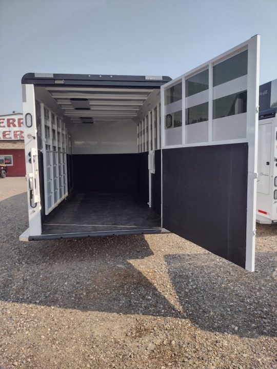New 2027 Trails West Santa Fe 27' Living Quarter Stock Combo Trailer