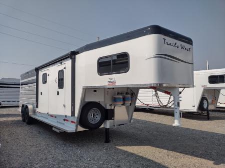 New 2027 Trails West Santa Fe 27' Living Quarter Stock Combo Trailer