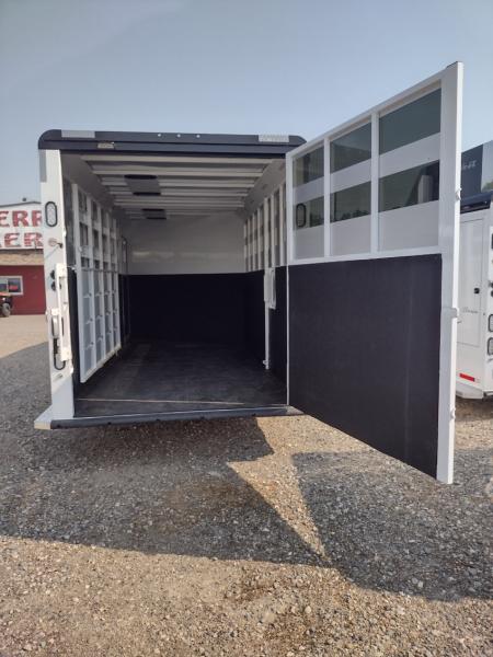 New 2027 Trails West Santa Fe 27' Living Quarter Stock Combo Trailer