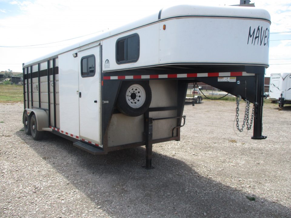 Used 2023 Maverick Trailers 4 horse Horse Trailer