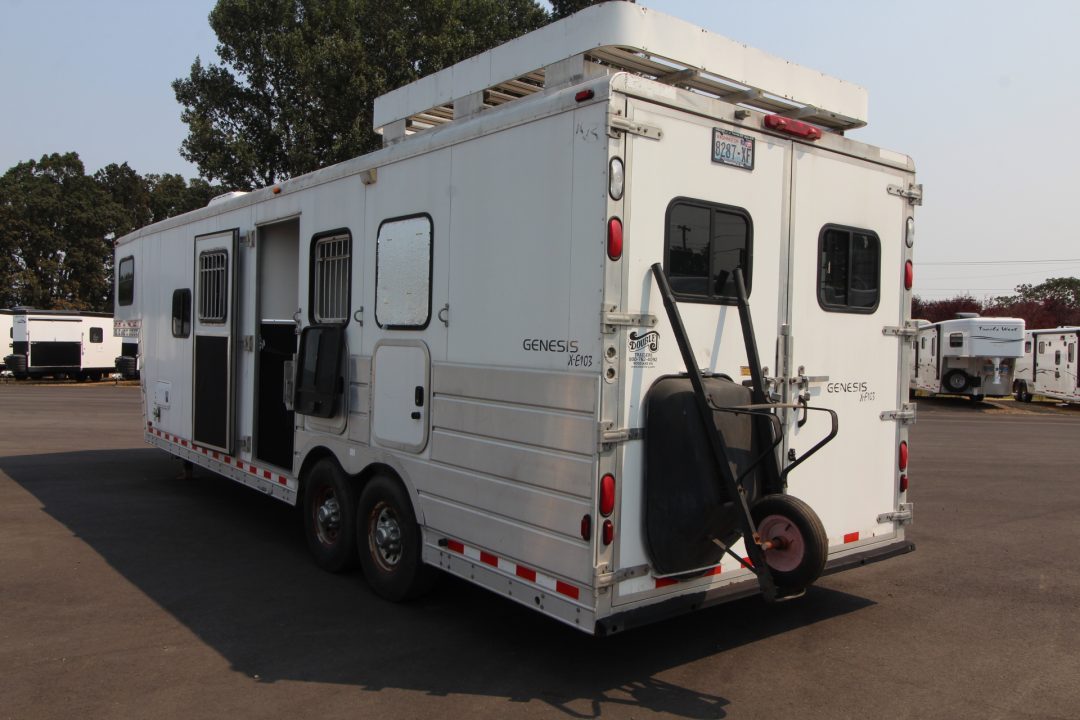 Used 2003 Kiefer Manufacturing Genesis X-E103 8310 Horse Trailer
