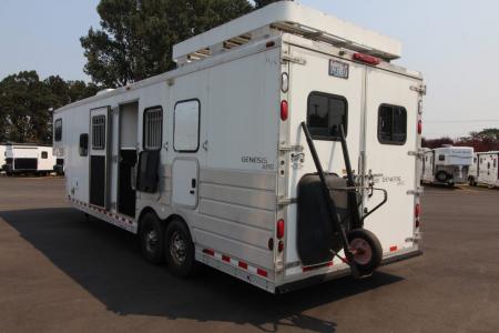 Used 2003 Kiefer Manufacturing Genesis X-E103 8310 Horse Trailer