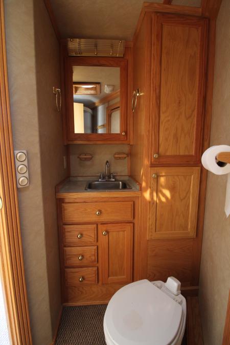 Used 2003 Kiefer Manufacturing Genesis X-E103 8310 Horse Trailer