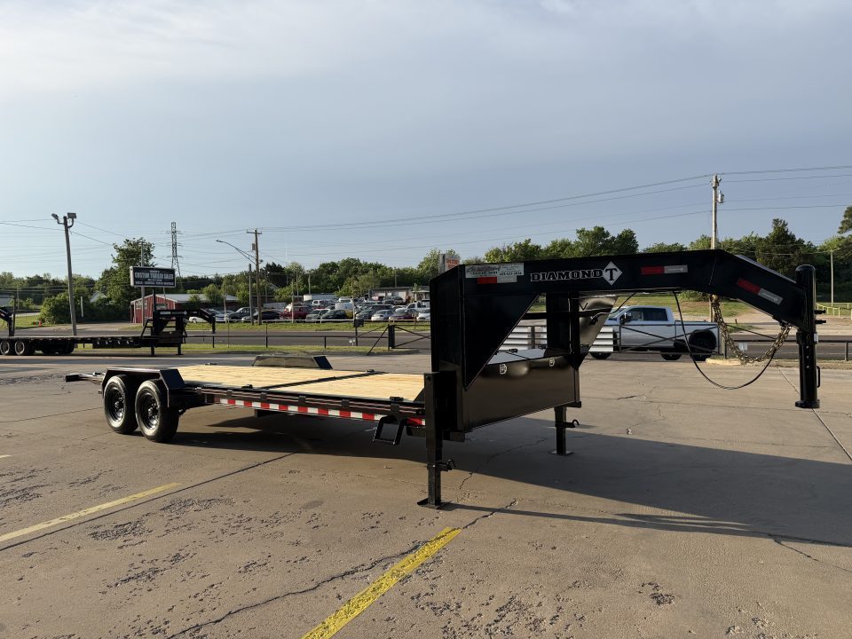 New #038289 2027 DIAMOND T HDSKP1408TDGN 24 X 83 TANDEM AXLE 14K GOOSENECK TILT DECK TRAILER