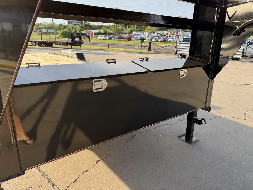 New #038289 2027 DIAMOND T HDSKP1408TDGN 24 X 83 TANDEM AXLE 14K GOOSENECK TILT DECK TRAILER