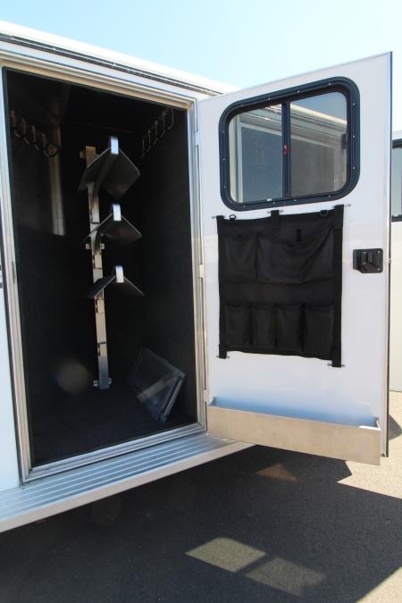 Used 2006 Classic Aluminum - Side Tack - Lined and Insulated Dressing Room - Side tack - 3 Horse Trailer
