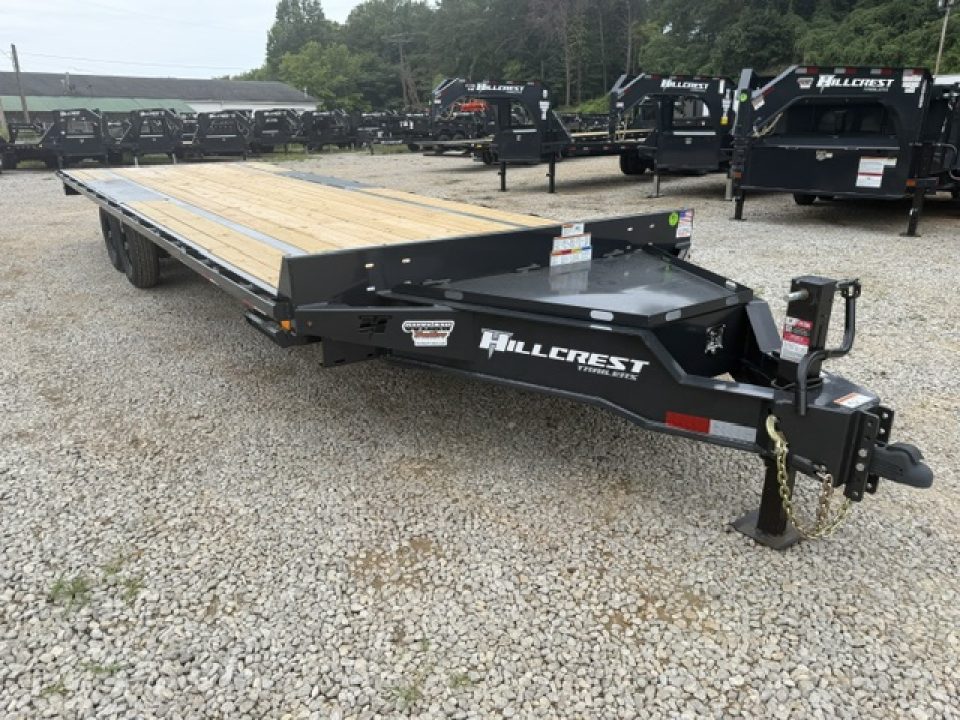 New Hillcrest Bumper Pull Deck-Over 25' 15.4K W/ Straight Deck