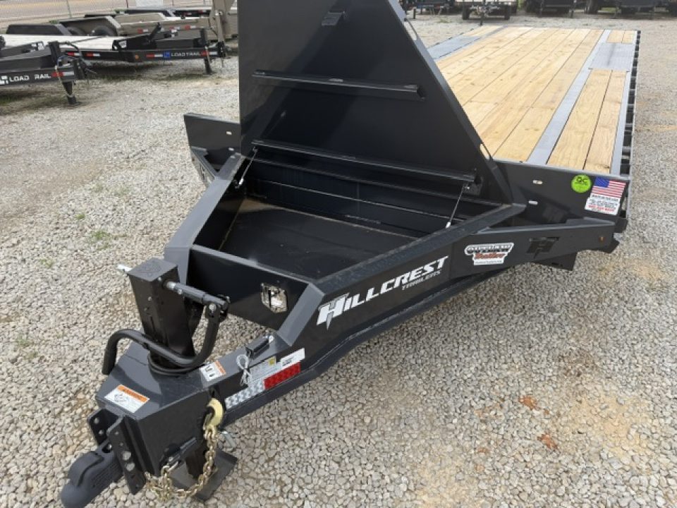 New Hillcrest Bumper Pull Deck-Over 25' 15.4K W/ Straight Deck