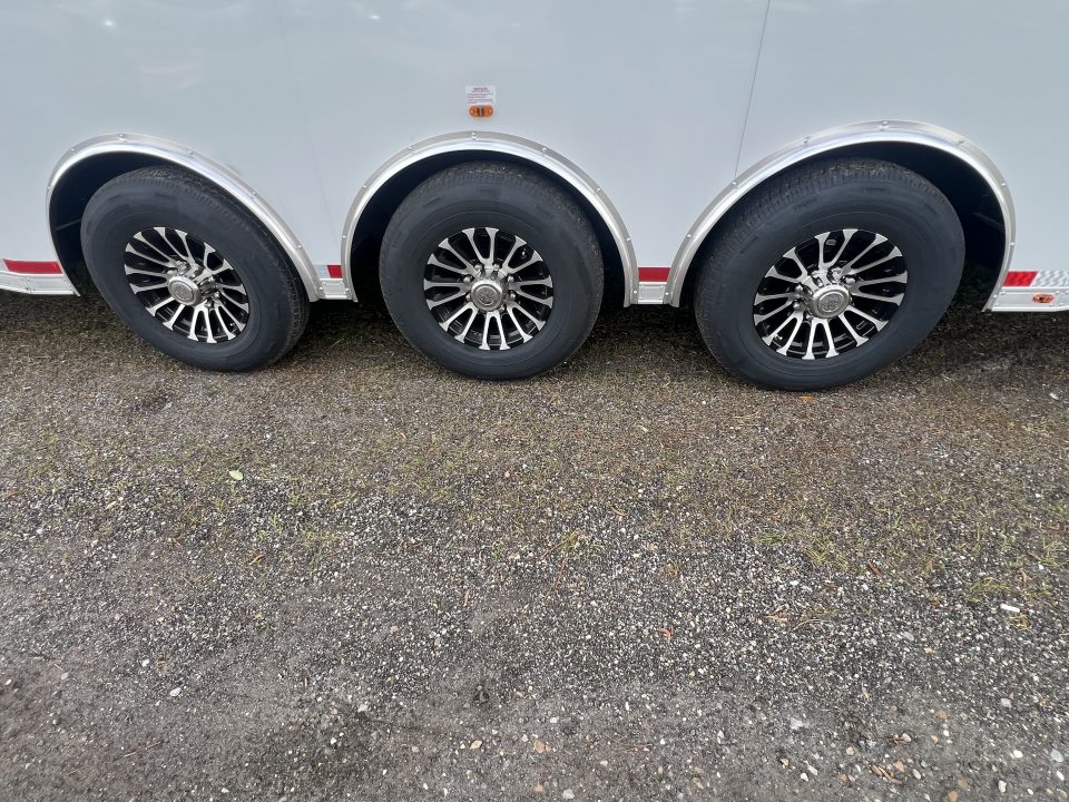 New 2027 Vintage 34’ Tag Race Trailer