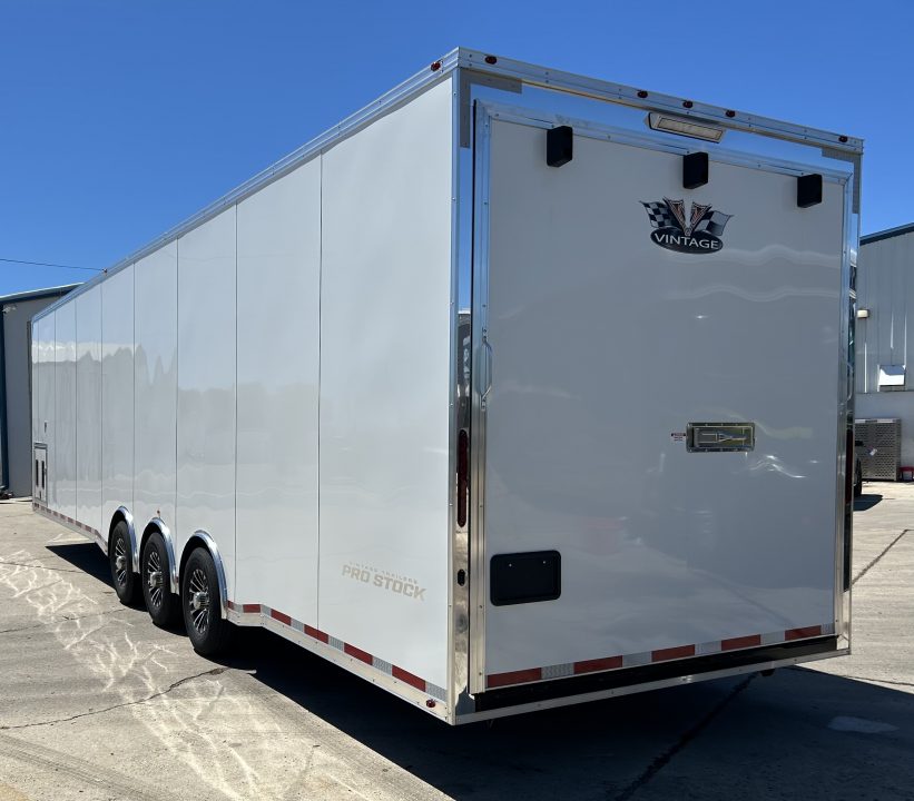 New 2027 Vintage 34’ Tag Race Trailer