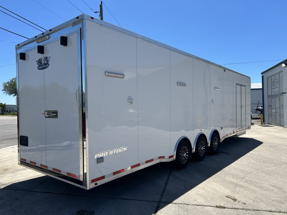 New 2027 Vintage 34’ Tag Race Trailer