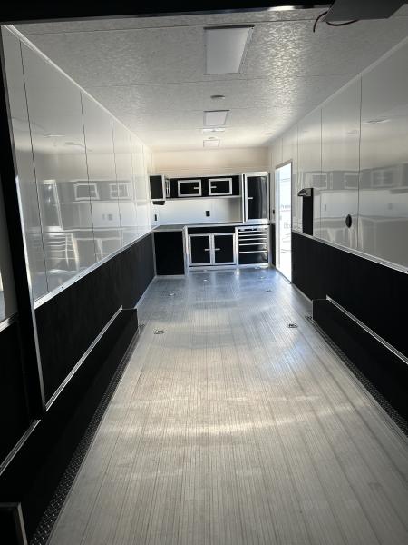 New 2027 Vintage 34’ Tag Race Trailer