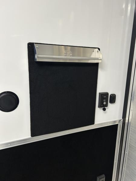 New 2027 Vintage 34’ Tag Race Trailer