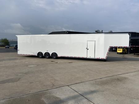 New United UXGN-8.5X46Car Trailer