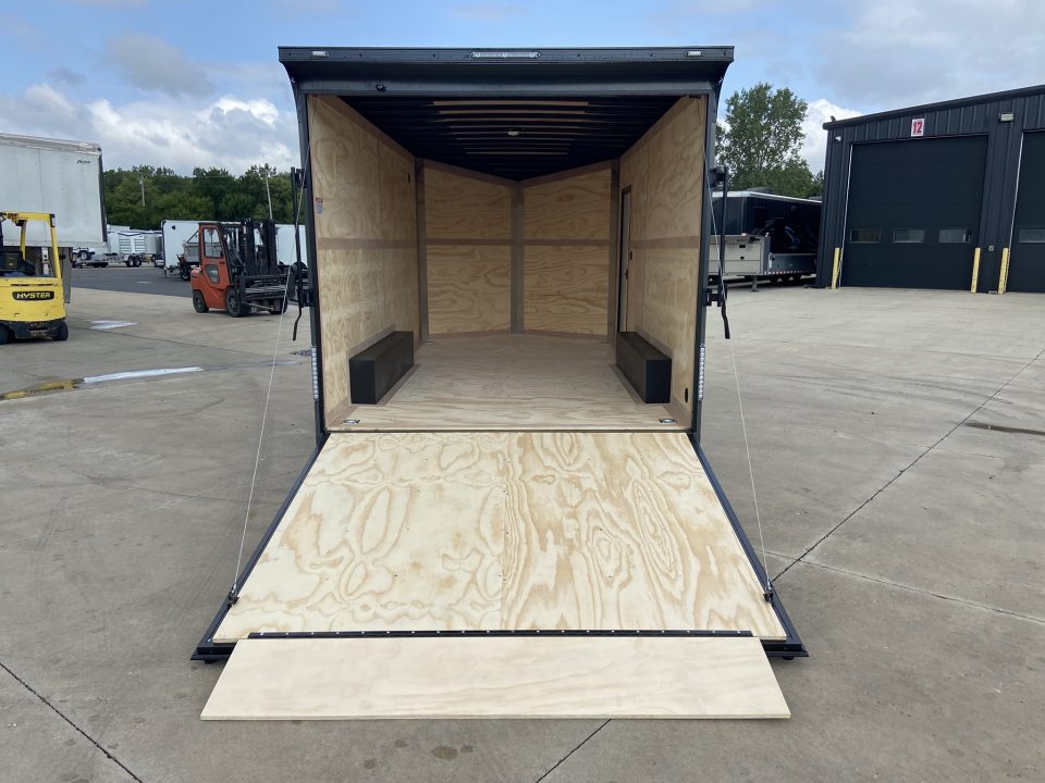 New United UJ-8.5X16 Cargo Enclosed Trailer
