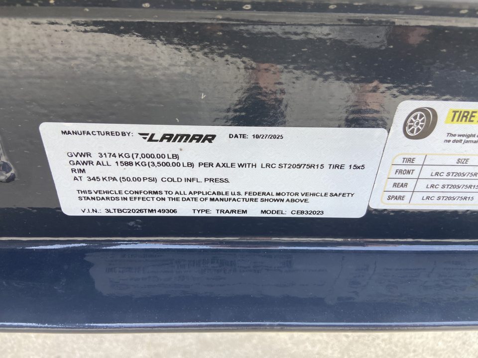 New Lamar Trailers Car Hauler 83"X20'