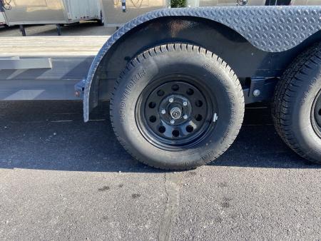 New Lamar Trailers Car Hauler 83"X20'