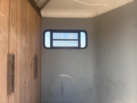 Used 1999 Trail-ET 2H Slant Load BP Horse Trailer