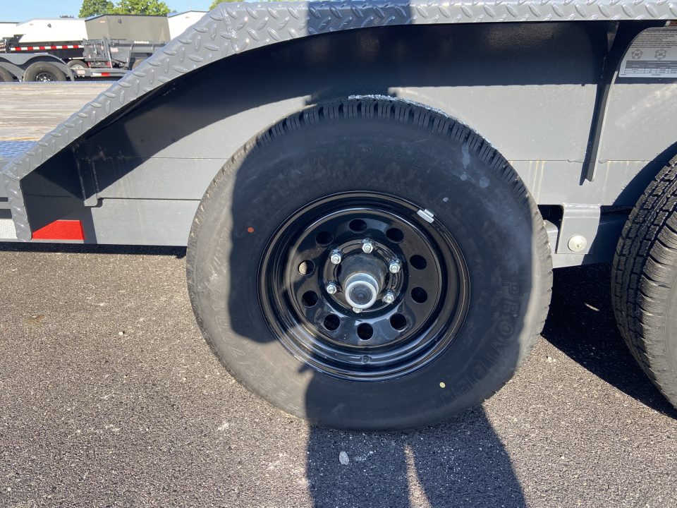 New Lamar Trailers Car Hauler 102"X20'