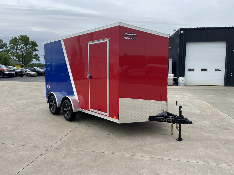 New United UJ-7X14 Enclosed Trailer