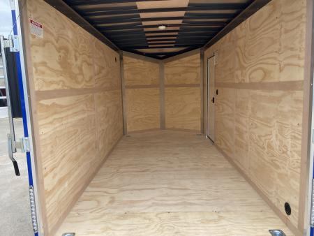 New United UJ-7X14 Enclosed Trailer