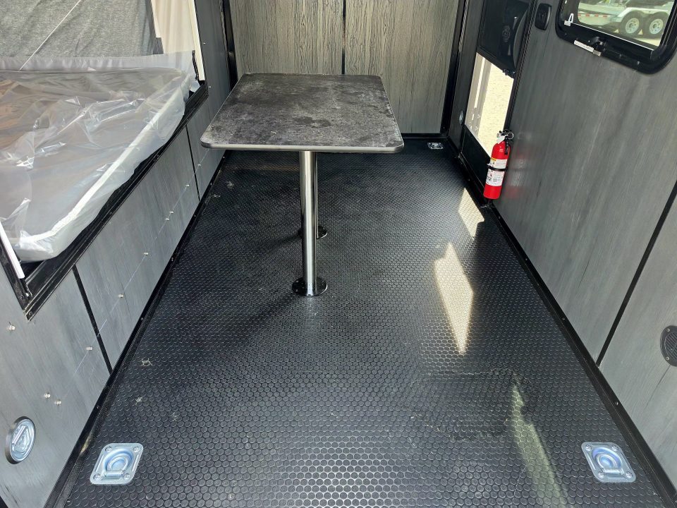 New 5.5 X 10 TENT TRAILER ENCLOSED FOLD OUT BUNK REAR RAMP DOOR 2027 CARGO MATE